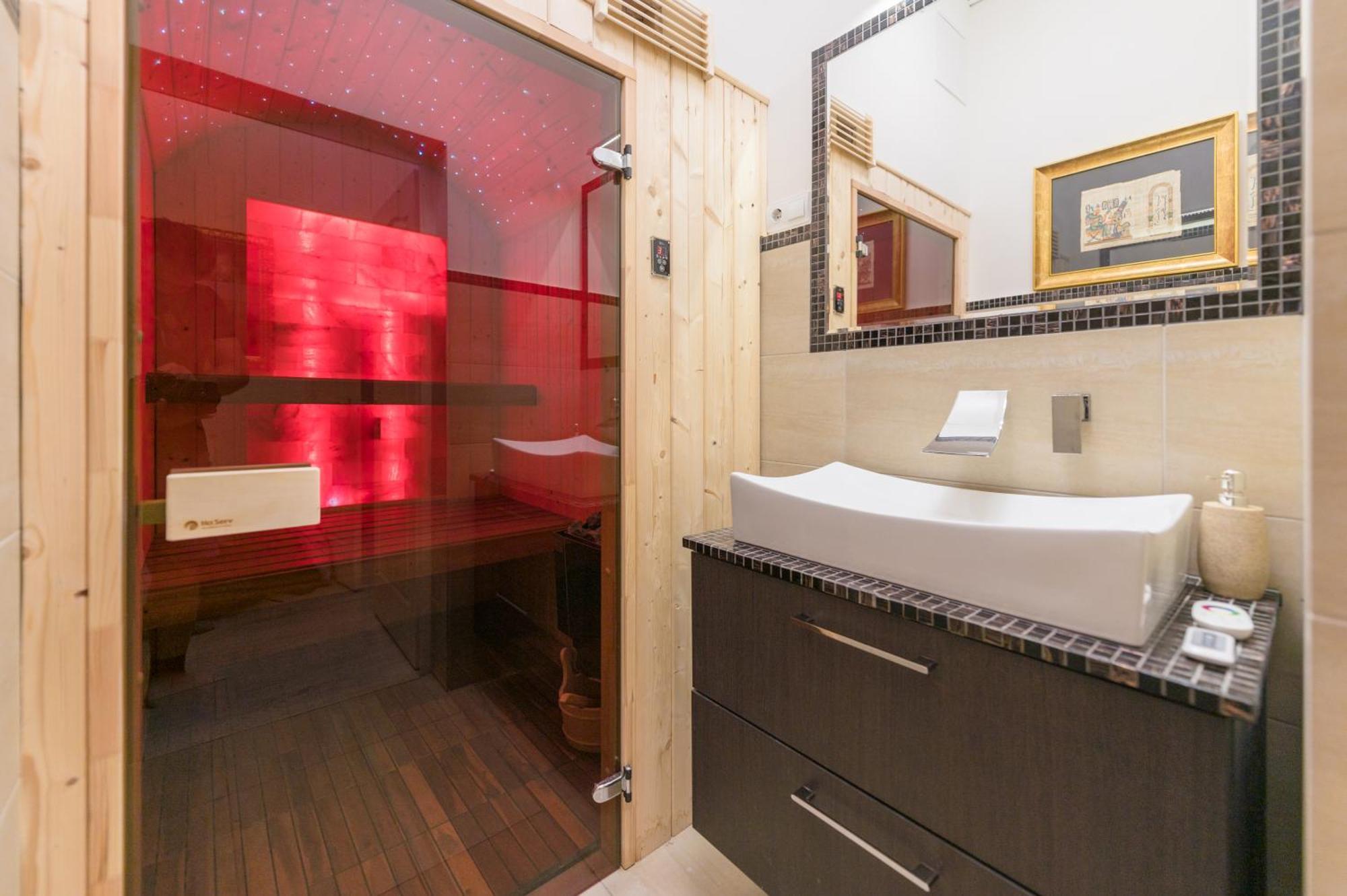 Budapest Eye Presidential With Jacuzzi & Sauna מראה חיצוני תמונה